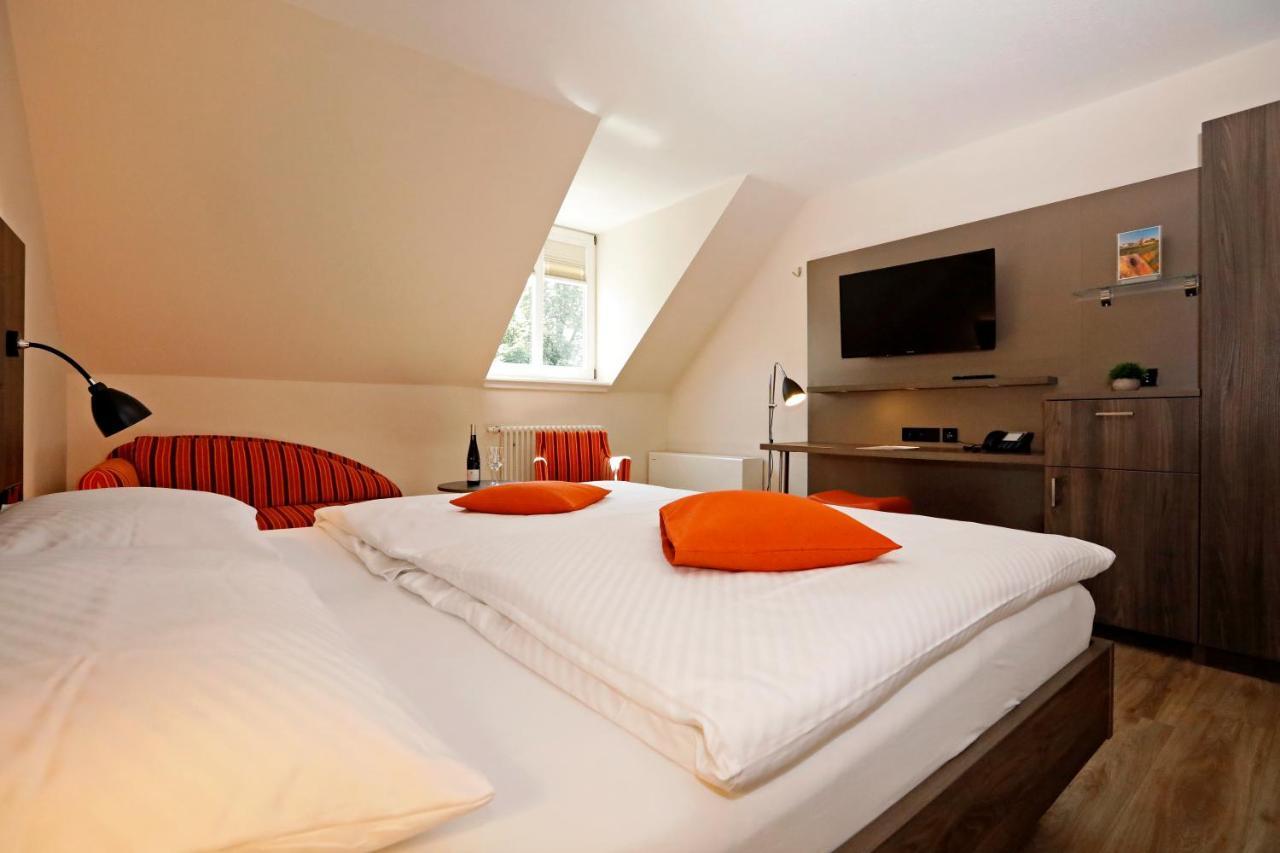 Landhotel Altes Wasserwerk Gbr Freinsheim Extérieur photo