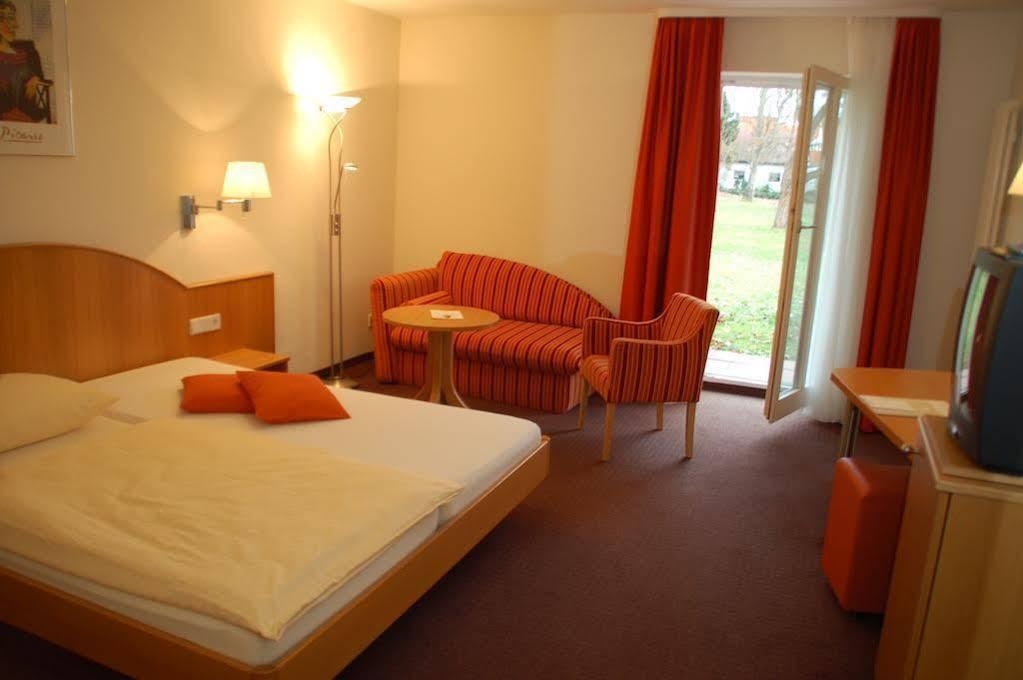 Landhotel Altes Wasserwerk Gbr Freinsheim Extérieur photo